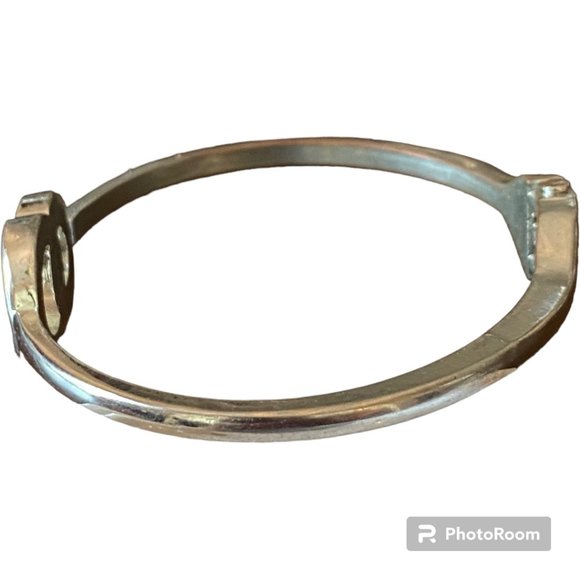 Hinged Clasp Silver Bangle with Interlocking Circles - Picture 2 of 3